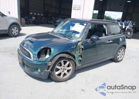 2009 Mini Cooper S from USA, damaged, VIN WMWMF73539TW86480